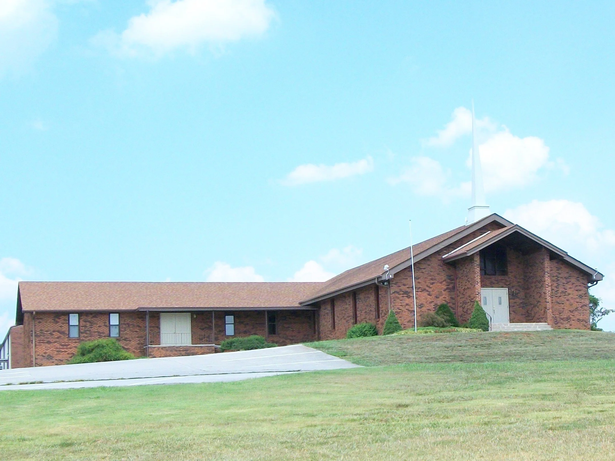 Church+Exterior+Picture+2.jpg